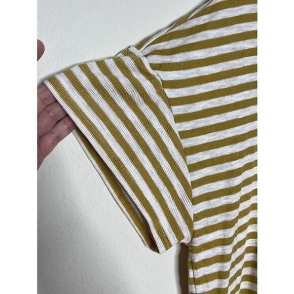 & . LAYERED STRIPED SHORT SLEEVE  T-SHIRT SIZE XL - Picture 5 of 6